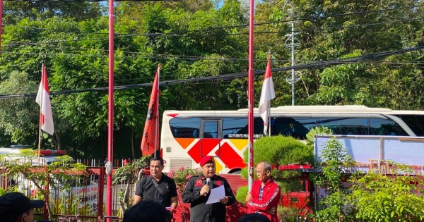 Kader Banteng Kota Surabaya Ramai Ramai Ke Ibu Kota