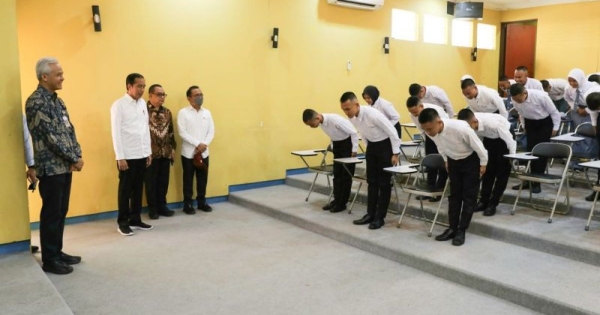 Ganjar Tegaskan Presiden Ingin Program Sekolah Gratis Di Jateng Jadi