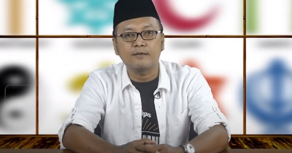 Guntur Romli Kaget Usai Warganet Transfer Gopay Ke Nomor Akun Fufufafa