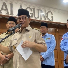 Pramono Minta PPIH Kloter Jakarta Layani Jemaah dengan Baik