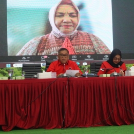 Hasto Kristiyanto Tegaskan PDI Perjuangan Harus Jadi Obor Penerang dan Kekuatan Pembebas Rakyat