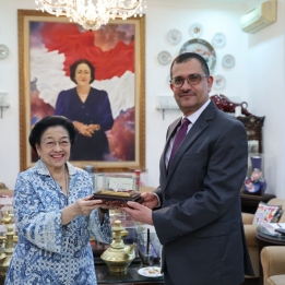 Kuasa Usaha Kedubes Irak Kunjungi Megawati Bahas Geopolitik di Timur Tengah 