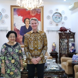 Megawati dan Dubes Australia Bahas Hubungan Kedua Negara dan Dinamika Global