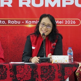 Bintang Puspayoga Buka TOT Perempuan Penggerak Akar Rumput PDI Perjuangan di Jakarta Utara