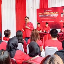 Lantik Pengurus Anak Ranting Jakarta Utara, Jhonny Simanjuntak Gaungkan Pesan Bung Karno