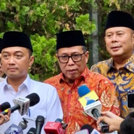 DPR RI  Apresiasi Haji 2026, Abidin Fikri Ingatkan Tantangan Geopolitik Timur Tengah