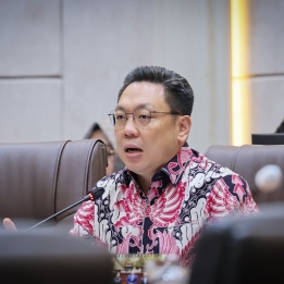 Charles Minta Rencana Rekonstruksi Faskes Pasca-Bencana Flores Segera Disusun, BMHP Jangan Krisis