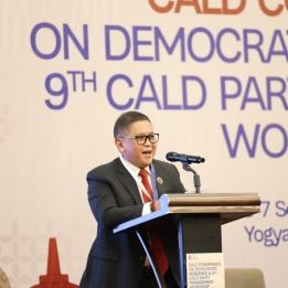 Sebut Demokrasi RI Alami Kemunduran, Hasto Beberkan 5 Agenda Strategis PDI Perjuangan di Forum Asia