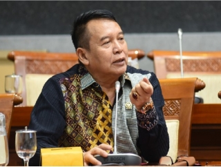 TB Hasanuddin Tegaskan Pulau di Indonesia Tak Boleh Dimanfaatkan dan Dikelola Asing Sesuai Undang Undang
