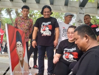 PDI Perjuangan Kota Palembang Gelar Lomba Melukis Bung Karno: 
