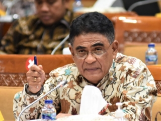 Andreas Hugo Pareira: Jokowi Pertahankan Kekuasaan Lewat Prabowo-Gibran