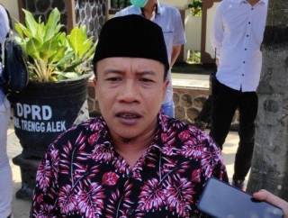 Doding Rahmadi Tinjau Jembatan Banger, Pastikan Rampung November