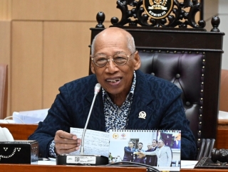 Wayan Sudirta Soal Pekerja Migran: Di Indonesia, Masih Ada Pihak yang Mempersulit Administrasi