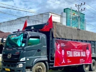 Jamaluddin Idham Salurkan 12 Ton Beras Untuk Korban Bencana Alam di Aceh