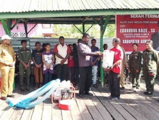 Edoardus Kaize Dorong Penguatan Pertanian Asmat Berbasis Alat & Mesin Pertanian Modern