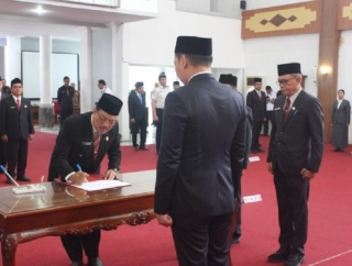 Ini Alasan Bupati Fransiskus Resmi Lantik Ambrosius Sadau Jadi Sekda Kapuas Hulu