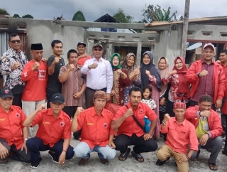 Mukhlis Basri Kunjungi Korban Kebakaran Serahkan Bantuan, Bentuk Kepedulian dan Dukungan Moral