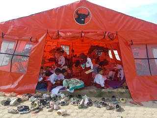 Sekolah Perjuangan Hadir, Siswa Tanah Jambo Aye Kembali Belajar dengan Ceria