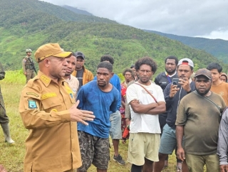 Bupati Spei Bidana Dengar Komitmen Warga Kiwirok Ingin Bangkit dan Hidup Normal