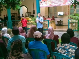 Rudianto Tjen Gelar Pendidikan Politik dan Bukber Bersama Kader PDI Perjuangan & Masyarakat di Sungailiat