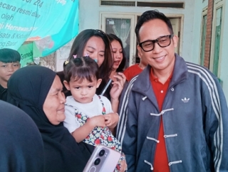 Denny Cagur Kunjungan Padalarang Untuk Pastikan Program Beasiswa Tepat Sasaran