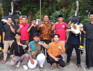 DPC BMI Kabupaten Malang Bagikan Ratusan Paket Takjil ke Masyarakat 