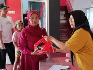 Banteng Kota Madiun Salurkan 2.500 Paket Bansos dari Said Abdullah