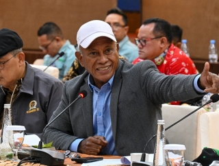 Komarudin Watubun: Turunnya Transfer ke Daerah Lemahkan Kemandirian dan Semangat Otonomi Daerah