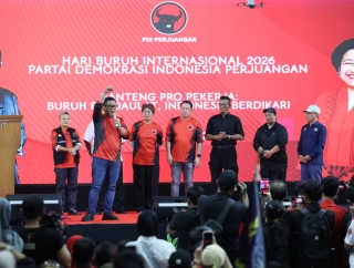  Di Hadapan 1.500 Buruh, Sekjen PDI Perjuangan Hasto Ajak Perkuat Solidaritas dan Gotong Royong