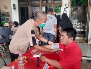 Dekatkan Layanan Kesehatan, DPRD Kota Tegal Hadiri Dapur Marhaen di Tegal Barat