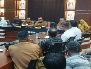Sujiwo Berhasil Atasi Kelangkaan Solar: Kapal Penumpang Kembali Beroperasi Normal