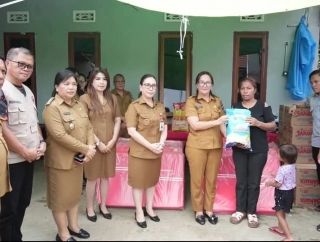 Pemkab Minahasa Salurkan Bantuan untuk Korban Puting Beliung di Kakas Barat