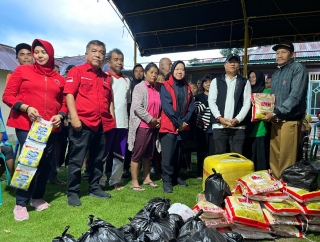 Risma Salurkan Bantuan PDI Perjuangan untuk Korban Gempa Sulteng, Sampaikan Perhatian Megawati kepada Warga Terdampak
