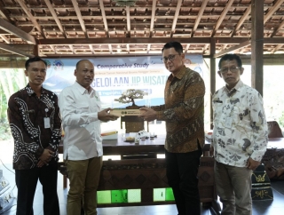 Jadi Percontohan Nasional, Tata Kelola Jip Wisata Merapi Dilirik Pengelola TN Tenger Semeru
