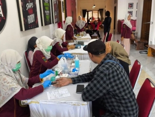 Peringati Bulan Bung Karno, PDI Perjuangan Magetan Gelar Cek Kesehatan Gratis untuk Warga