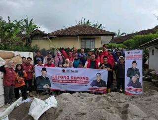 Bulan Bung Karno, Yudha Puja Turnawan: Momentum Gotong Royong Bangun Rumah Warga di Cilawu