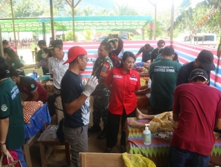 Karolin Pastikan Program Sunat Massal Gratis di Landak Terus Digelar Setiap Tahun