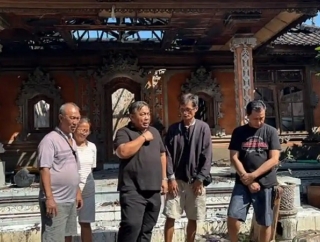 Nyoman Parta Galang Donasi Bantu Seniman Karawitan Komang Ariawan yang Rumahnya Terbakar di PKB