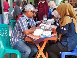 Cek Kesehatan Gratis PDI Perjuangan Kab. Purworejo, Dion Agasi Ajak Terapkan Pola Hidup Sehat  