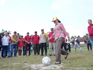 Tak Toleransi Keributan, Karolin Dorong Sanksi Adat di Turnamen Ankar Bahana Karimawatn