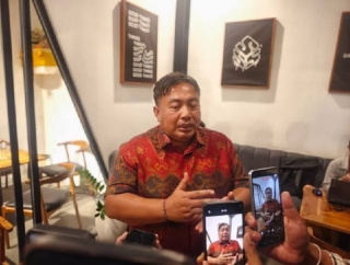 Pengangguran Terdidik, Nyoman Parta Heran Biaya Besar Untuk Jadi Sarjana Tapi Lapangan Kerja Tidak Ada
