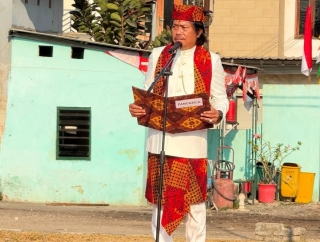 Merawat Nasionalisme dari Kampung, Budi Leksono Puji Antusiasme Warga Surabaya Gelar Upacara HUT RI ​