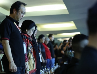 Kala Mexican Wave Meriahkan Final Soekarno Cup 2026, Megawati Tersenyum dan Prananda Ikut Melambaikan Tangan