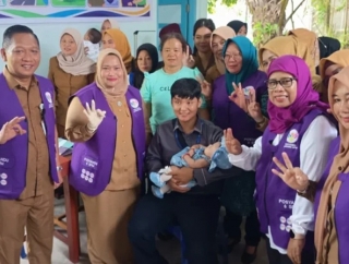 Bupati Kasmarni Ajak Orang Tua Pastikan Imunisasi Anak Lengkap