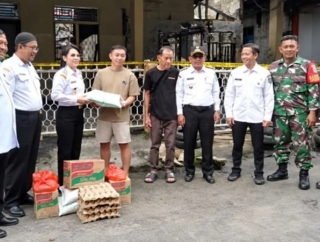 Tjhai Chui Mie Turun Langsung Bantu Warga Terdampak Kebakaran Pasar Hongkong 