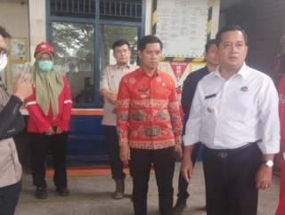 Ngamuk, Bupati Askolani Datangi Perusahaan Tak Beri Akses Air ke Tim Pemadam Karhutla