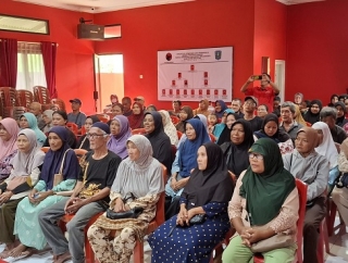 PDI Perjuangan Kabupaten Belitung Bersama Yayasan Rudi Center Salurkan 1.000 Paket Beras di 5 Kecamatan