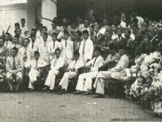 Perdebatan Rapat Malam Pertama Sebelum Ikrar Sumpah Pemuda