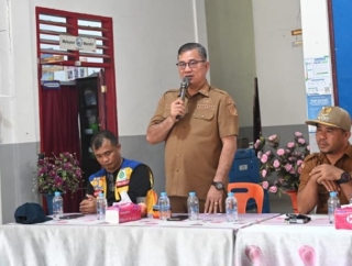 Bupati Nisel Tinjau langsung Kantor Camat dan Puskesmas Idanotae Untuk Mutu Pelayanan