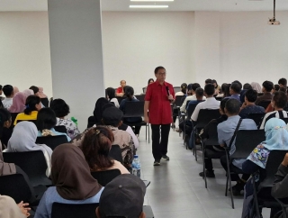 Salah Pendataan Nyaris Kubur Beasiswa, Sofyan Tan Bongkar Sistem Desil yang Cekik Anak Guru Honorer dan Pedagang